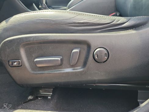 Used 2016 Toyota Highlander XLE FWD image 18