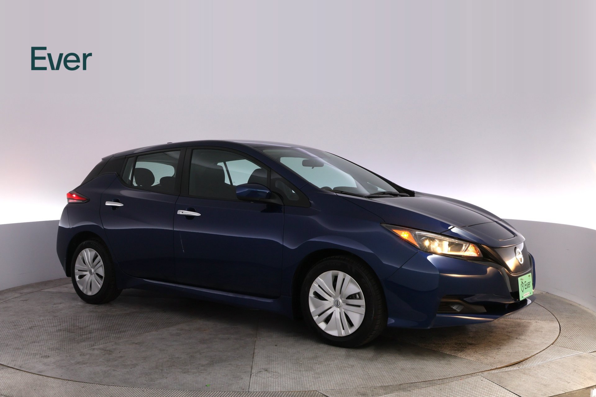 Used 2025 Nissan Leaf S FWD image 14