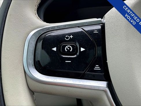 Used 2024 Volvo XC60 T8 Plus w/ Protection Package Premier image 27