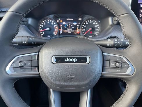New 2026 Jeep Compass Latitude AWD/4WD image 23