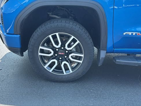 Certified 2024 GMC Sierra 1500 AT4 w/ Technology Package AWD/4WD image 32