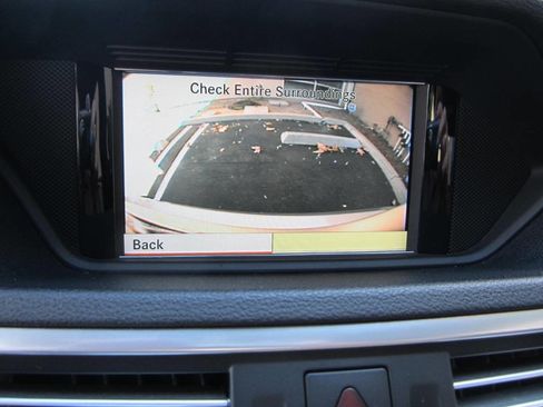 Used 2010 Mercedes-Benz E 350 Sedan image 29