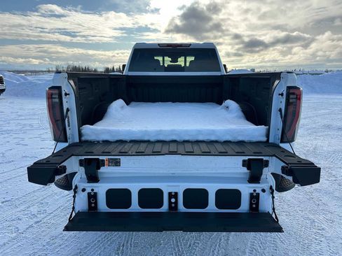 New 2026 GMC Sierra 3500 AT4 w/ Technology Package AWD/4WD image 14