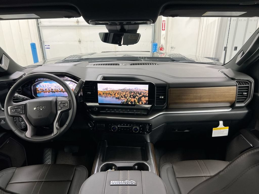 New 2026 Chevrolet Silverado 2500 High Country w/ High Country Premium Package AWD/4WD image 10