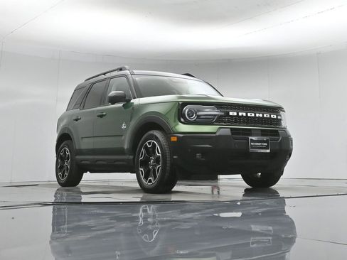 Used 2025 Ford Bronco Sport Outer Banks w/ Outer Banks Tech Package+ AWD/4WD image 50