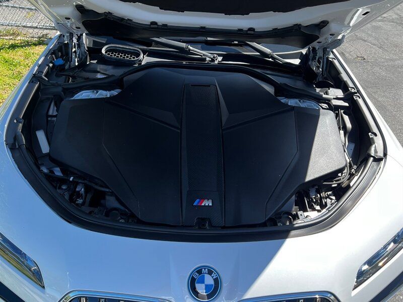 Used 2024 BMW i7 M70 AWD/4WD image 45