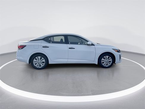 New 2025 Nissan Sentra S image 9