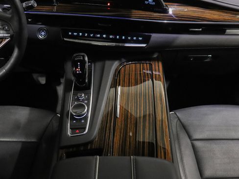 Used 2023 Cadillac Escalade ESV Premium Luxury AWD/4WD image 32