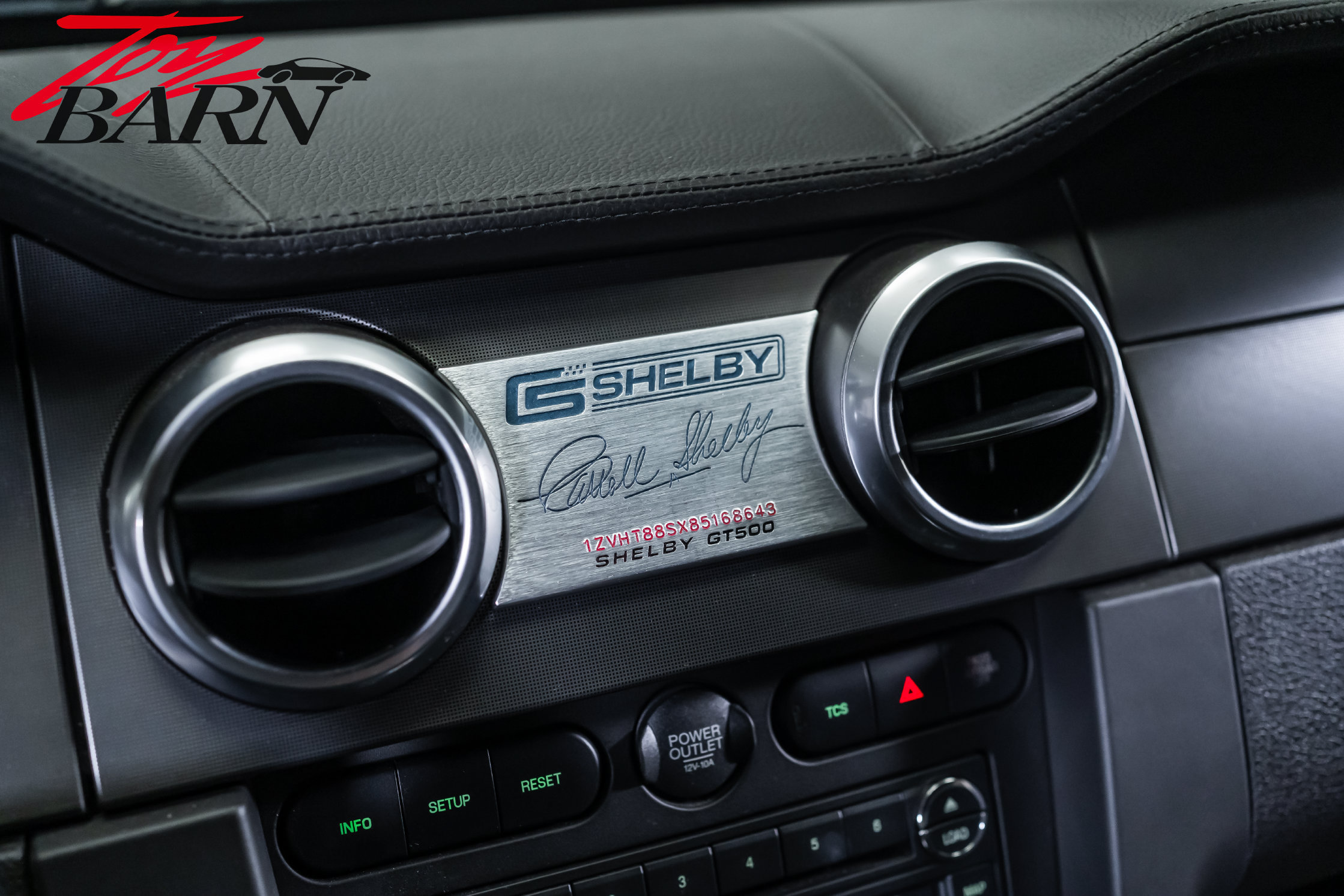 Used 2008 Ford Mustang Shelby GT500 RWD image 34
