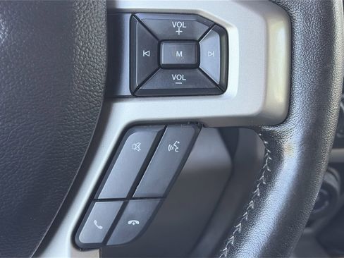 Used 2019 Ford F150 Lariat w/ Equipment Group 502A Luxury AWD/4WD image 26