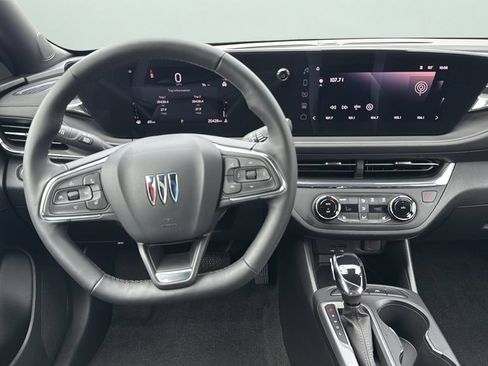 Used 2025 Buick Envista Preferred w/ Convenience I Package FWD image 12