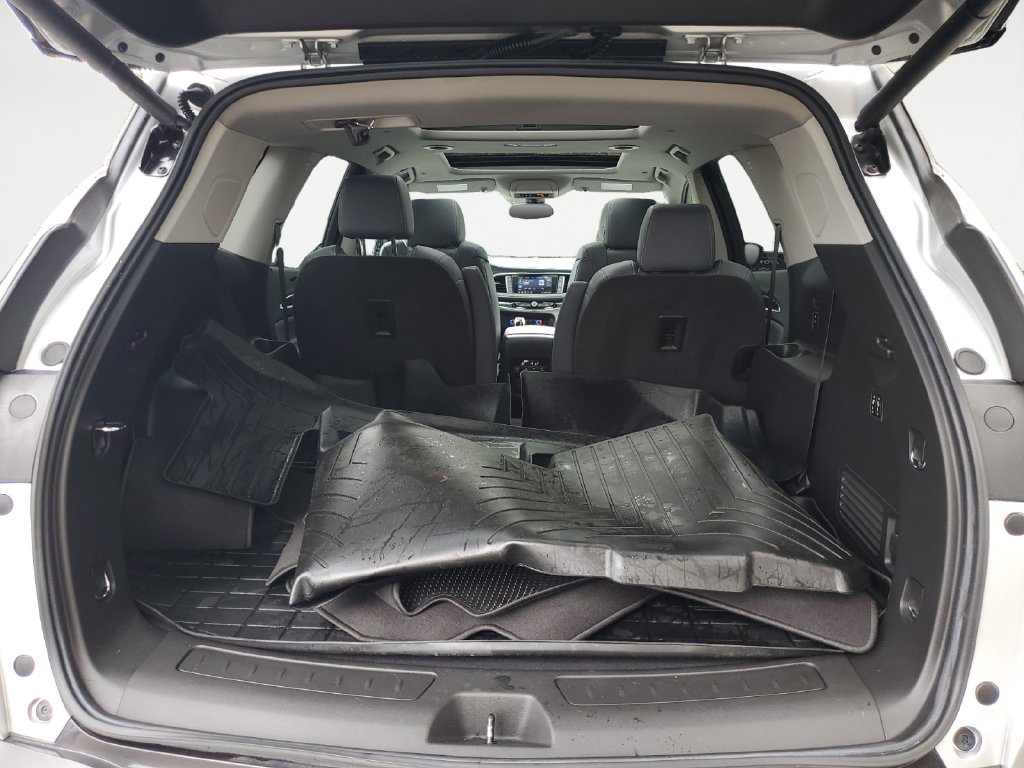 Used 2021 Buick Enclave Premium w/ Sun and Sites Package FWD image 16