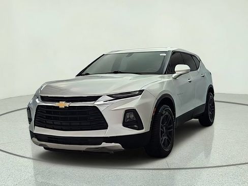 Used 2021 Chevrolet Blazer LT FWD image 2