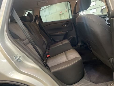 Used 2025 Nissan Rogue SV FWD image 23