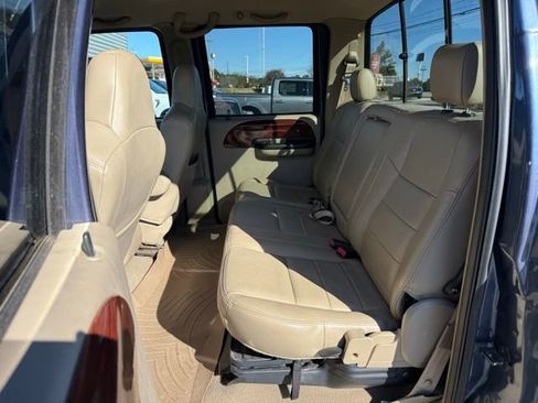 Used 2006 Ford F350 Lariat image 15