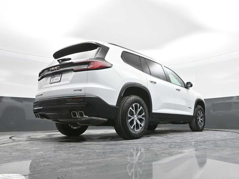 New 2025 GMC Acadia AT4 w/ LPO, Floor Liner Package image 38