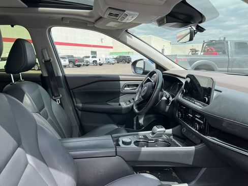 Used 2023 Nissan Rogue SL w/ SL Premium Package AWD/4WD image 2