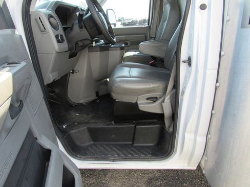 Used 2022 Ford E-350 and Econoline 350 Super Duty RWD image 22