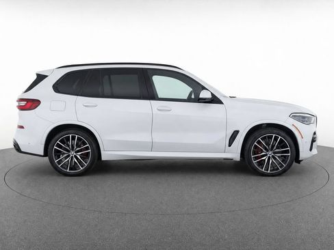 Used 2022 BMW X5 sDrive40i w/ M Sport Package RWD image 2