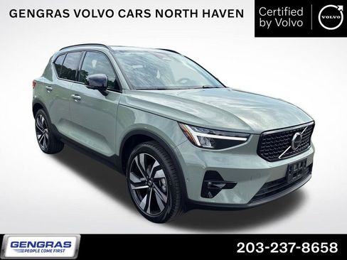Certified 2023 Volvo XC40 B5 Plus w/ Driver Assist Package AWD/4WD image 1