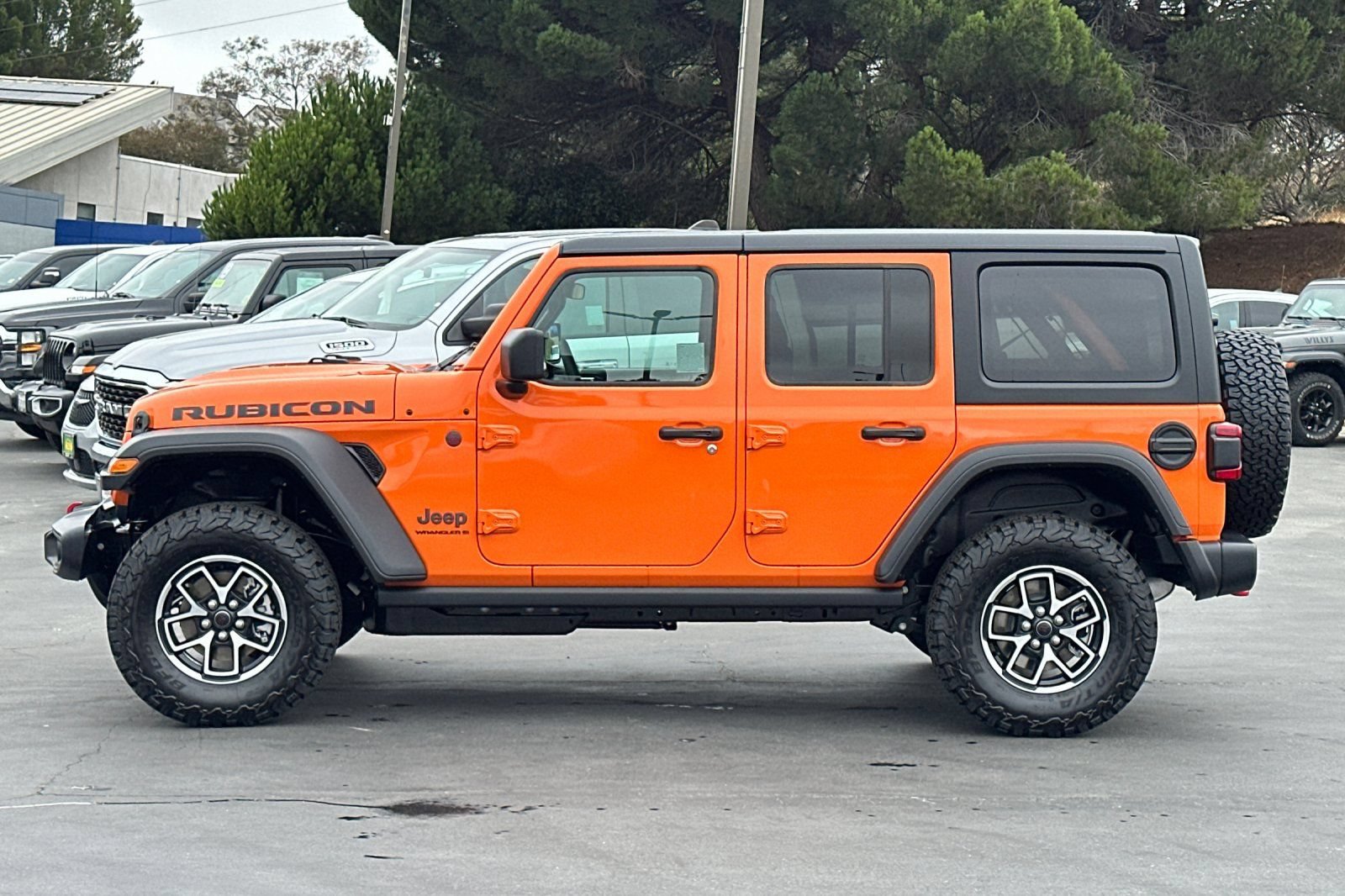 New 2026 Jeep Wrangler Unlimited Rubicon AWD/4WD image 7