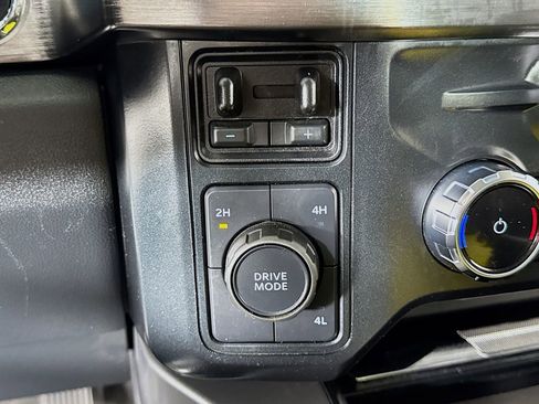 Used 2024 Ford F350 Lariat image 29