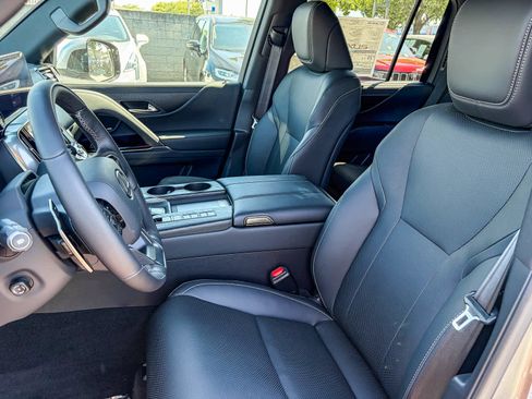 New 2026 Lexus LX 700h Luxury AWD/4WD image 23