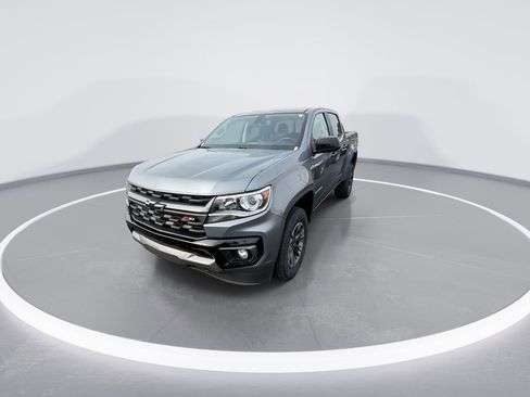 Used 2022 Chevrolet Colorado Z71 AWD/4WD image 4