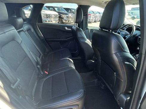 Certified 2025 Ford Escape SE w/ Class II Trailer Tow Package FWD image 13