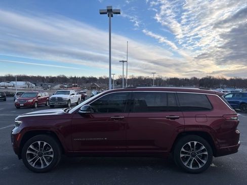 Used 2023 Jeep Grand Cherokee L Overland image 9