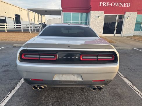 Used 2022 Dodge Challenger R/T w/ Plus Package image 4