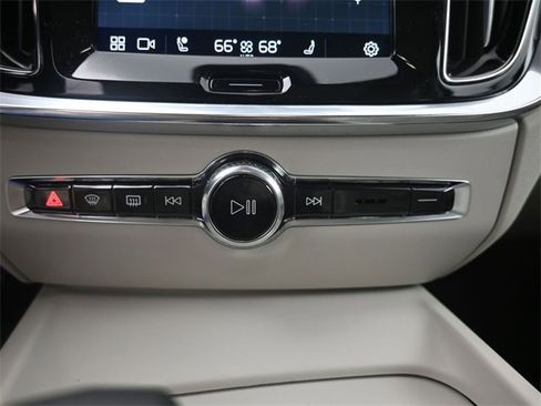 Used 2024 Volvo S60 B5 Core w/ Climate Package image 10