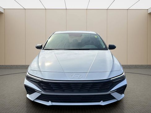 Certified 2026 Hyundai Elantra SEL Sport image 8