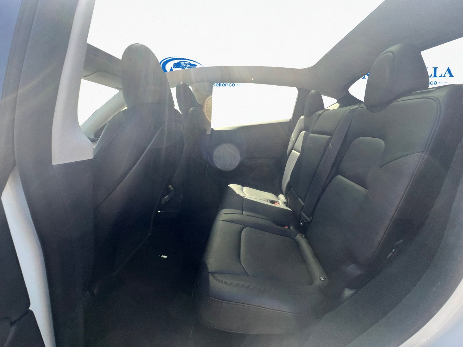 Used 2023 Tesla Model Y AWD image 10