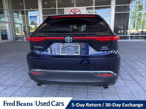 Used 2021 Toyota Venza XLE w/ Softex Package AWD/4WD image 13
