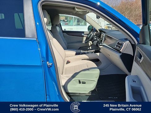 Certified 2025 Volkswagen Atlas SEL AWD/4WD image 16