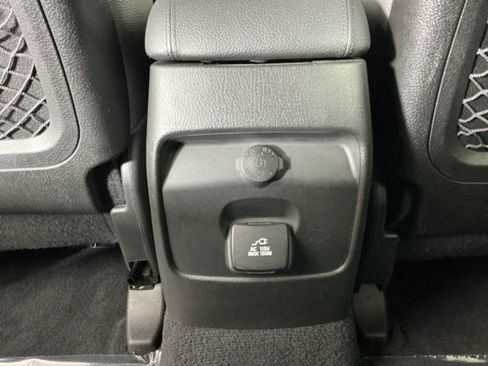 Used 2014 Kia Sorento SX w/ 3rd Row Package AWD/4WD image 25