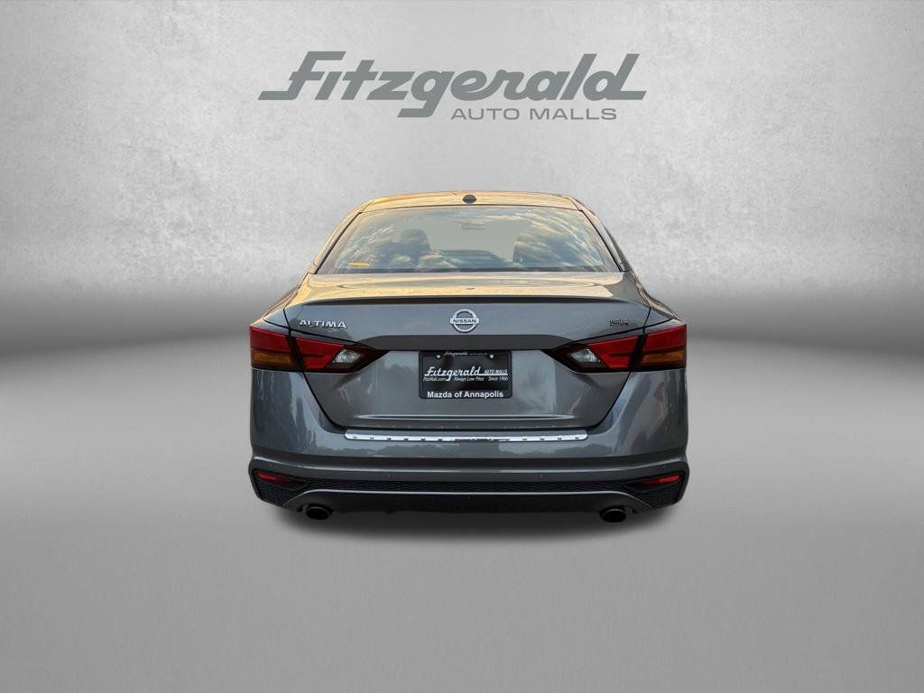 Used 2022 Nissan Altima 2.5 SR FWD image 6