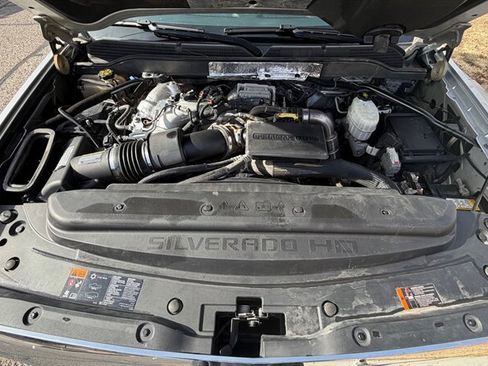 Used 2019 Chevrolet Silverado 2500 LT AWD/4WD image 13