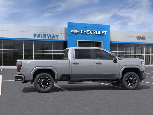 New 2026 GMC Sierra 3500 Denali w/ Technology Package AWD/4WD image 5