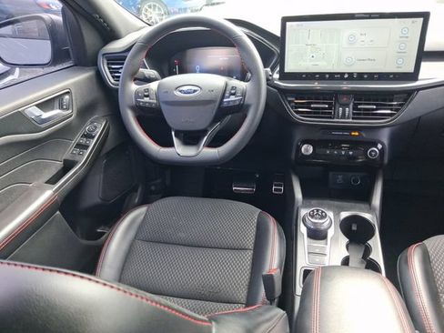Used 2023 Ford Escape ST-Line w/ Tech Pack #1 FWD image 8