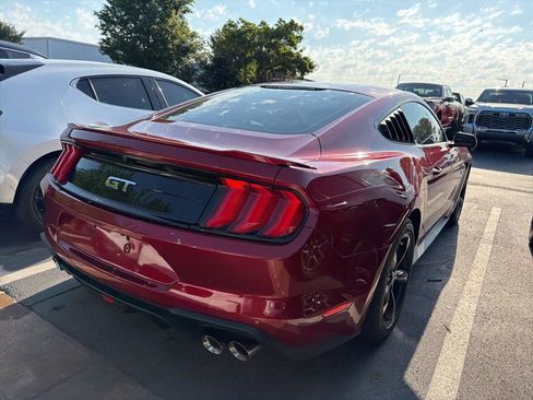 Used 2018 Ford Mustang GT RWD image 3