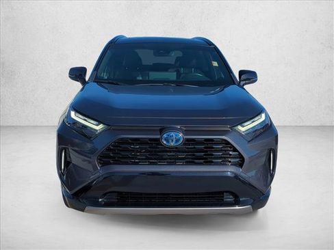 Used 2023 Toyota RAV4 XSE AWD/4WD image 2