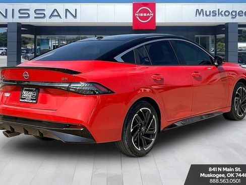 New 2026 Nissan Sentra SR w/ SR All Weather Package FWD image 5