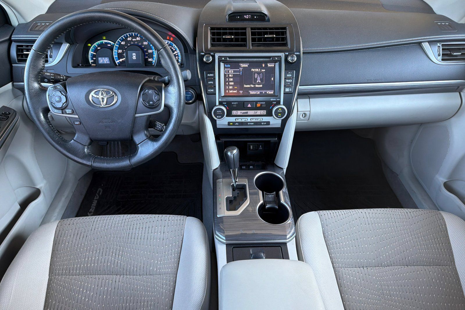 Used 2014 Toyota Camry XLE w/ Convenience Package FWD image 17