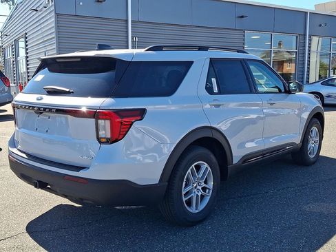 New 2026 Ford Explorer Active AWD/4WD image 3