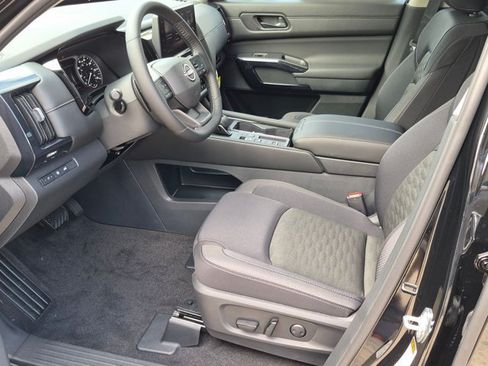 New 2026 Nissan Pathfinder SV FWD image 4