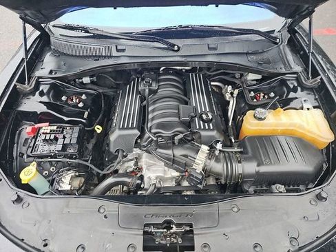 Used 2019 Dodge Charger Scat Pack w/ Navigation & Travel Group image 20