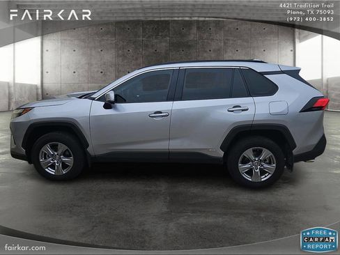 Used 2024 Toyota RAV4 XLE w/ Convenience Package image 8