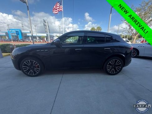 Used 2023 Maserati Grecale Modena AWD/4WD image 16